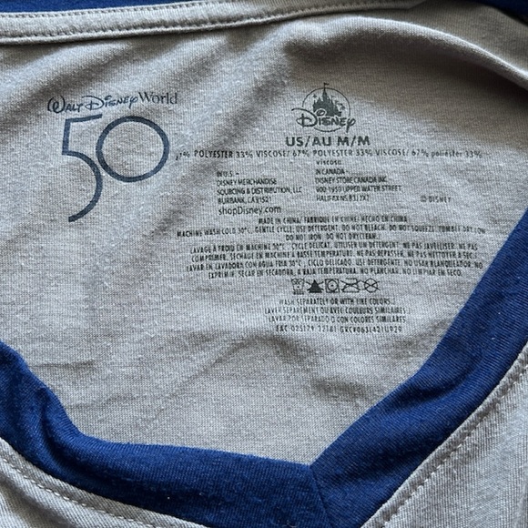 Walt Disney World 50th Anniversary Minnie Mouse Soccer T-Shirt for Women Medium - Picture 8 of 8